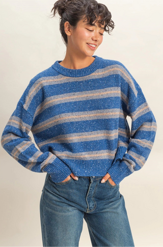 Blue cropped sweater with speckled striped design