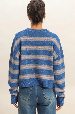 Blue cropped sweater with speckled striped design