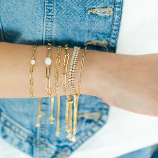 Splendid Iris Delicate Link Chain Pulley Bracelet with Adjustable Closure